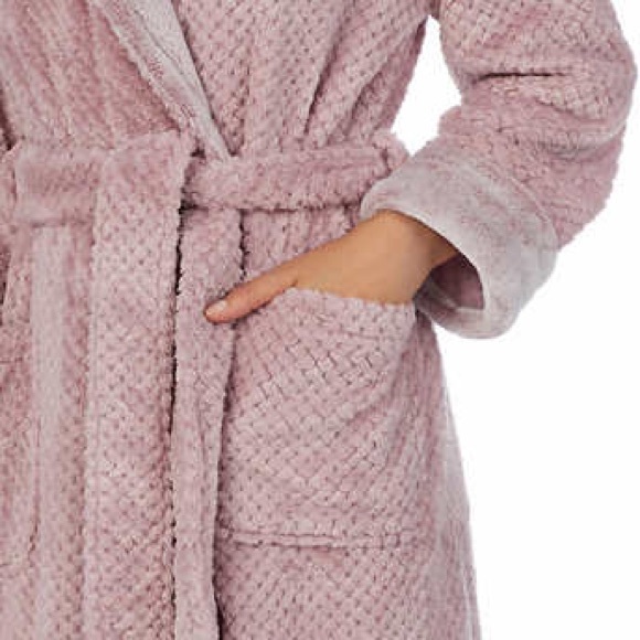 Carole Hochman Women’s Luxuriously Soft Plush Robe with Faux Fur Collar - Picture 5 of 10